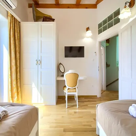 Tranquil Getaway With Pool Villa *