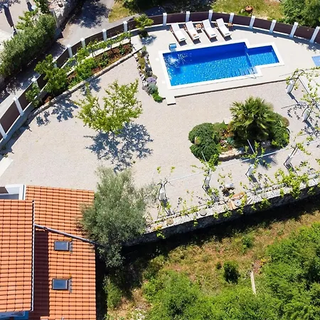 Villa Tranquil Getaway With Pool Polje (Krk)